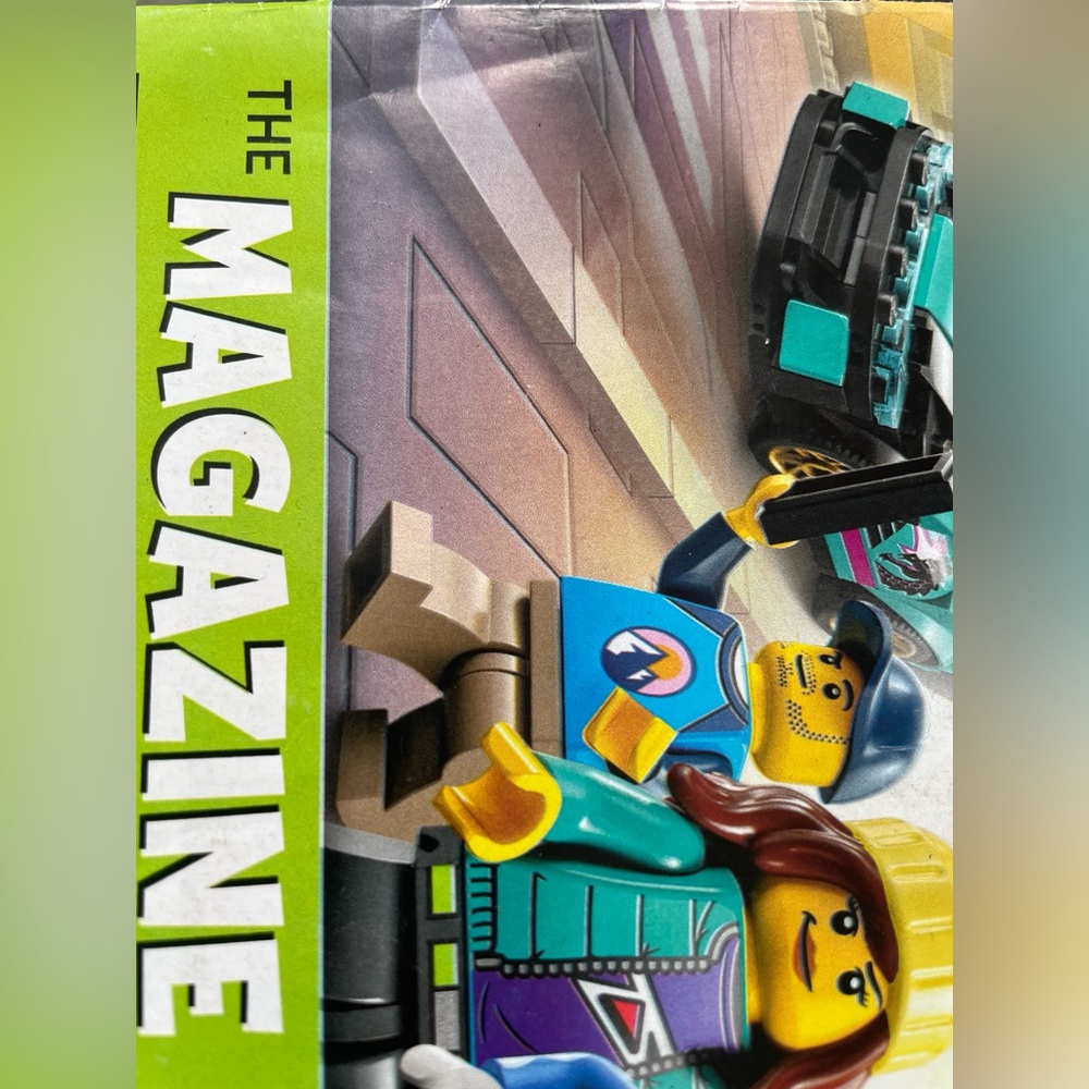 Lego Life Magazine Your City Your Limits March 2023 - Picture 6 of 7